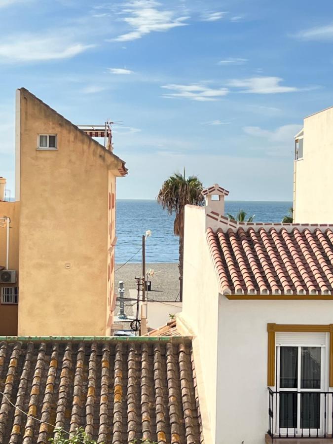 La Casa De Lola Apartment Caleta De Velez Luaran gambar
